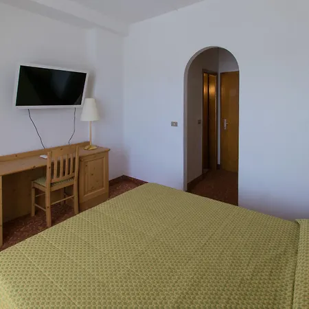 Antica Torre Hotel 3*