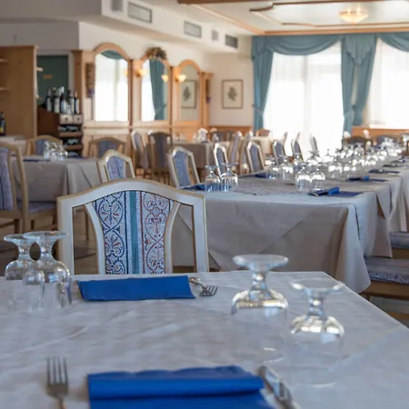 Antica Torre Hotel 3*