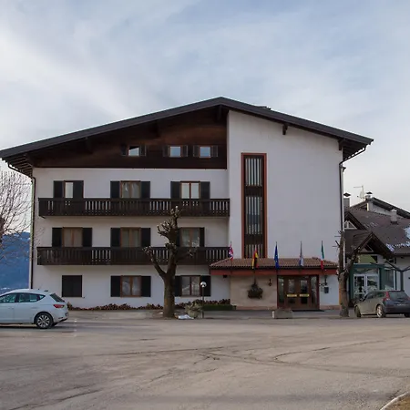 Antica Torre Hotel 3*